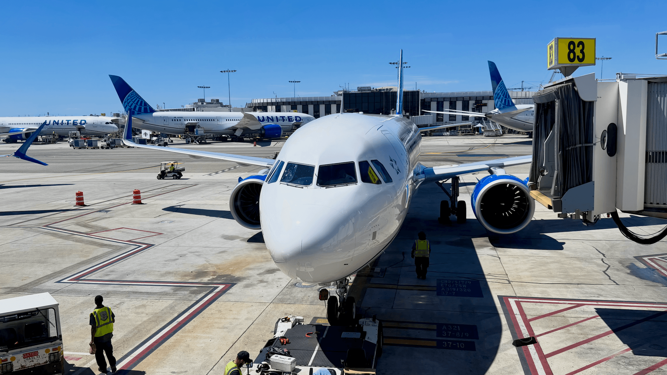 United A321neo at LAX.
