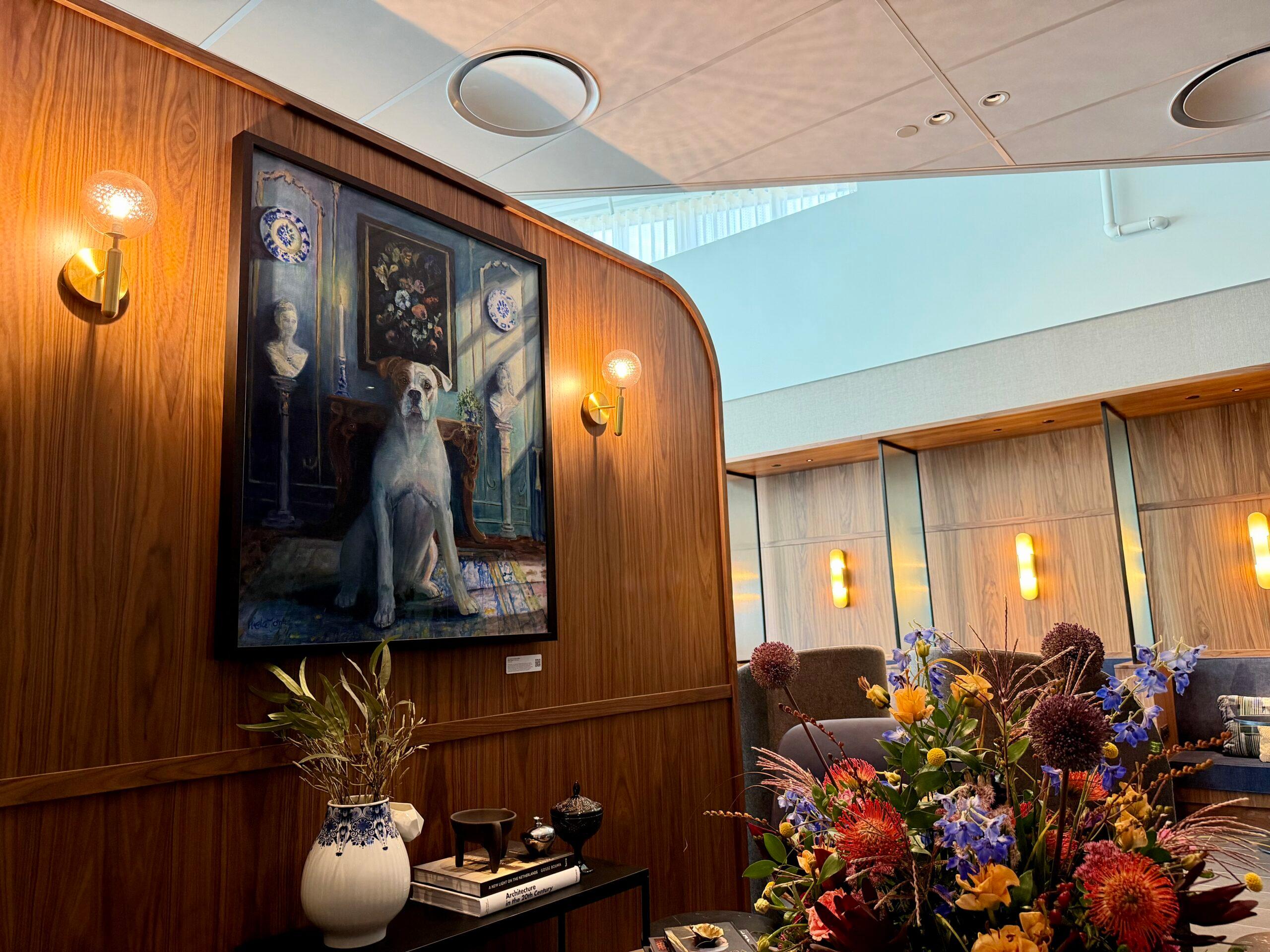 Entryway at the Amex Centurion Lounge AMS.